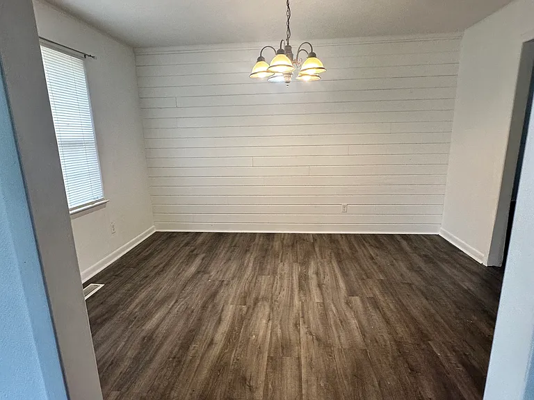 802 Oak Hurst Dr — Photo 14