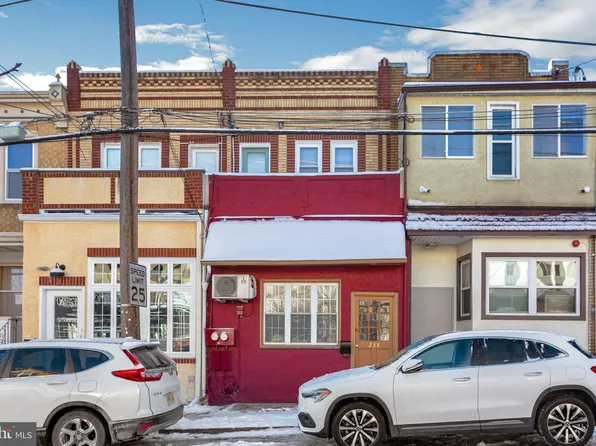 238 Woodbine Ave, Narberth, PA 19072