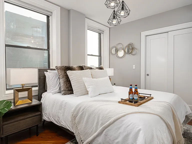 Somerset Place Apartments — Photo 21