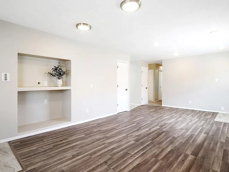 12928 Carrie Pl SE — Photo 3
