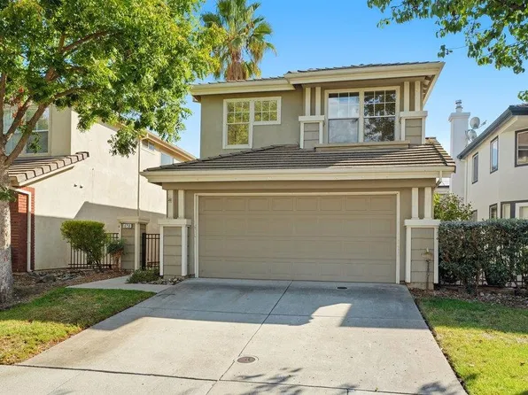 8750 Garbini St, Gilroy, CA 95020