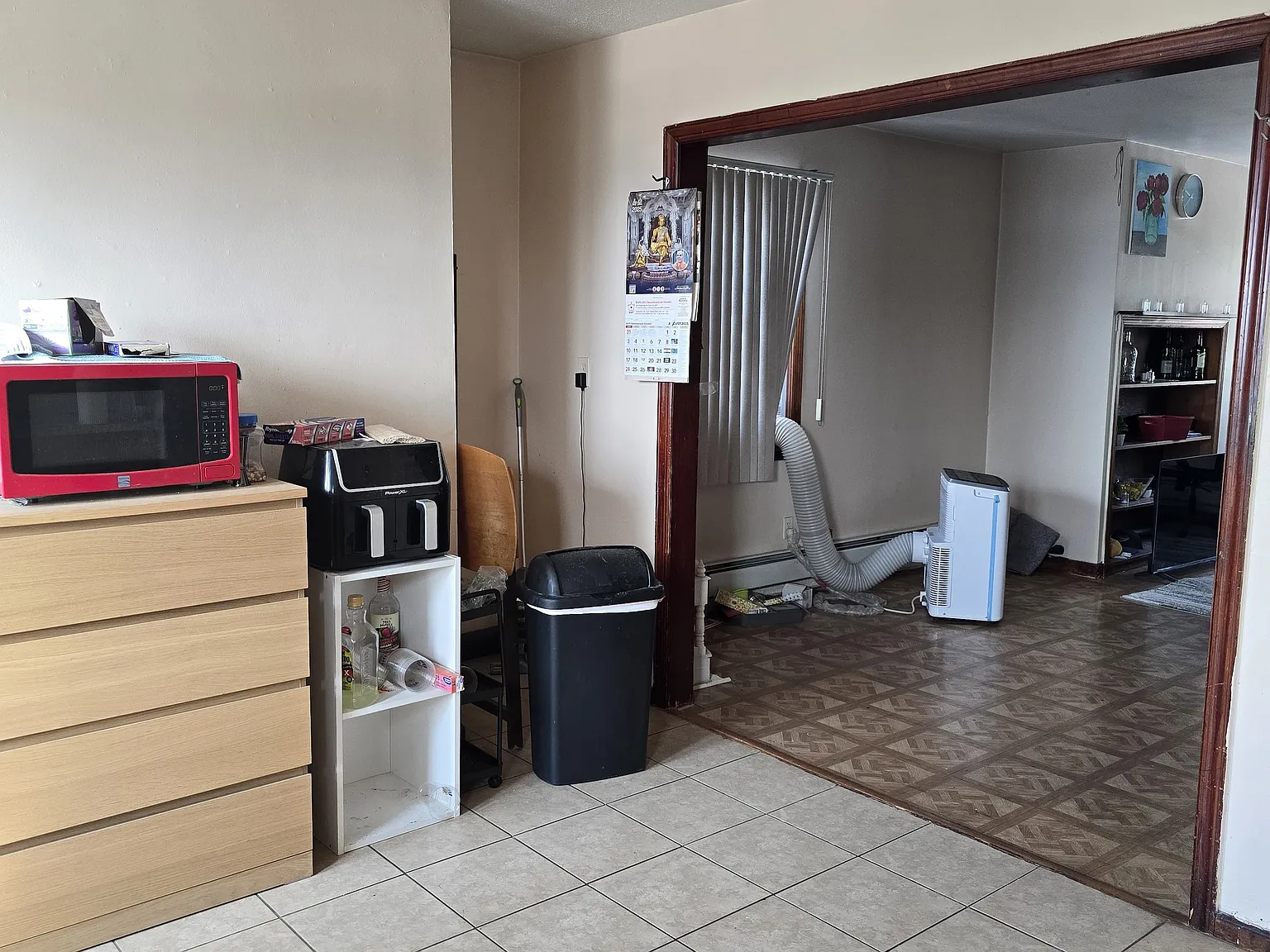 2 bed, 1100 sqft, $1,200 — Photo 3