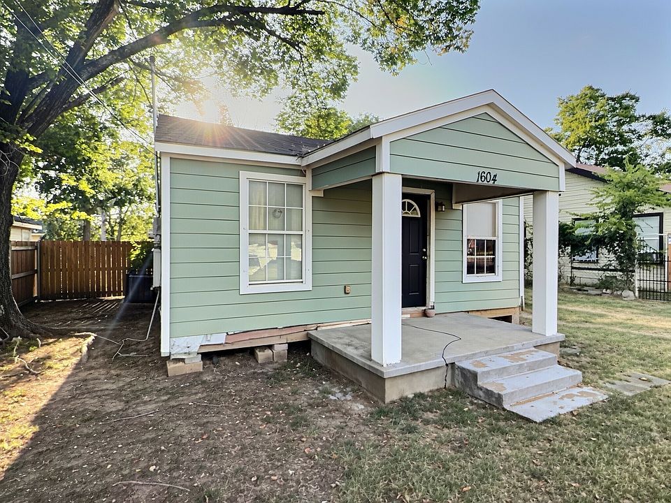 1st image of 1604 S Edgewood Ter