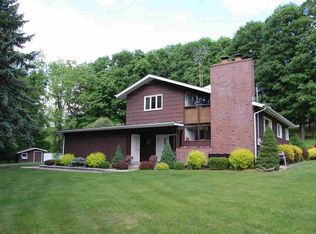16 Tamarack Dr, Hopewell Junction, NY 12533