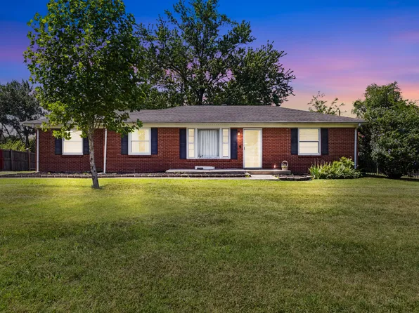508 Needmore Rd, Clarksville, TN 37040