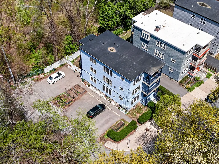 319 Forest Hills St #2 — Photo 36