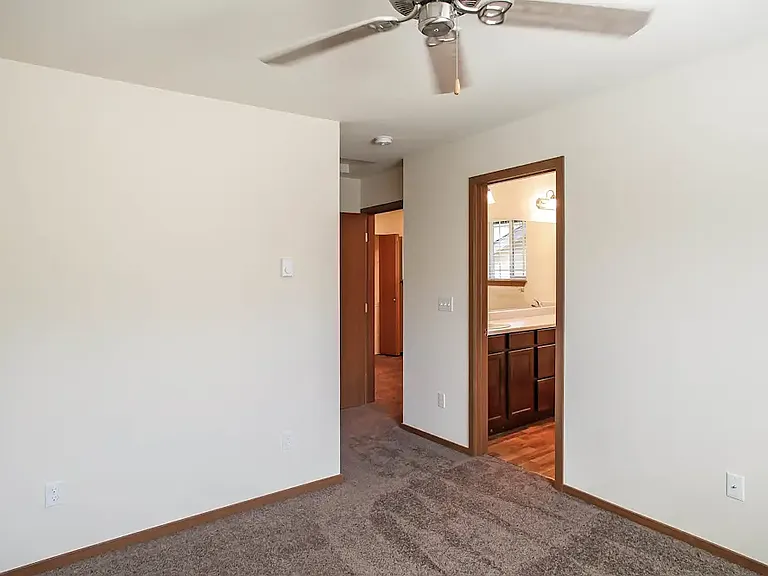 Robbins Hollow Townhomes — Photo 16