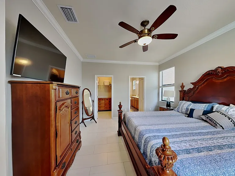 11280 Reflection Isles Blvd — Photo 13