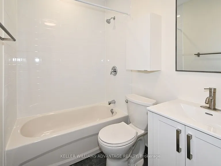 113 Woodbine Ave #UPPER — Photo 9