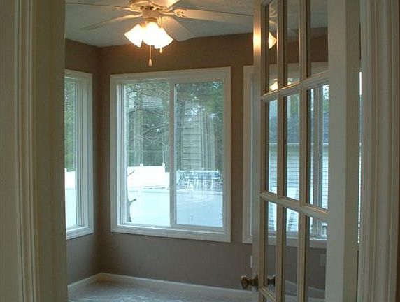 4th image of 1340 Bel Air Cir