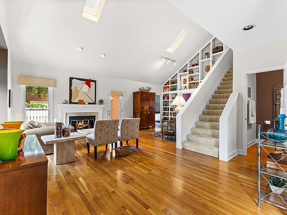 5th image of 200 Bramley Pl