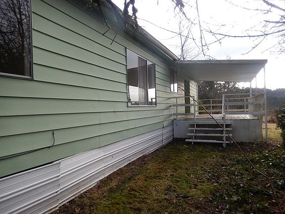 4th image of 22702 Cedarview Dr E