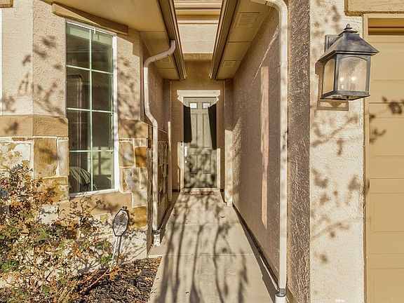 5th image of 11508 Parkcrest Dr
