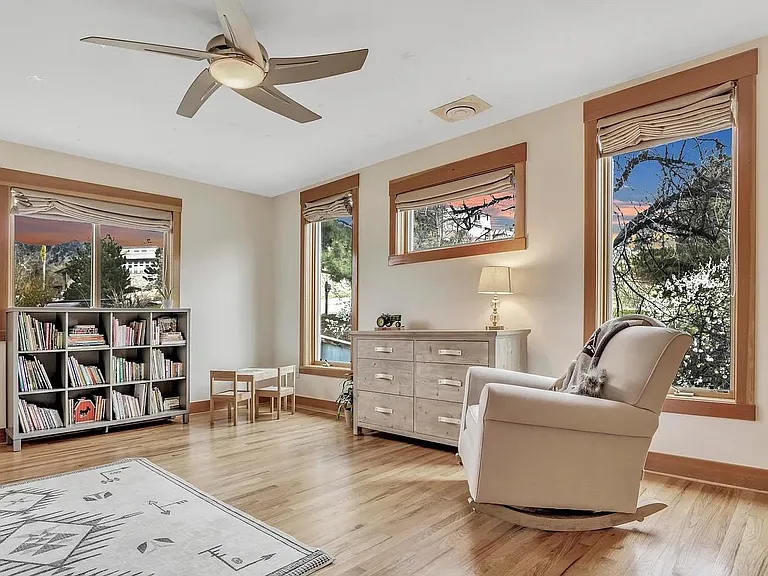1217 Linden Ave — Photo 14