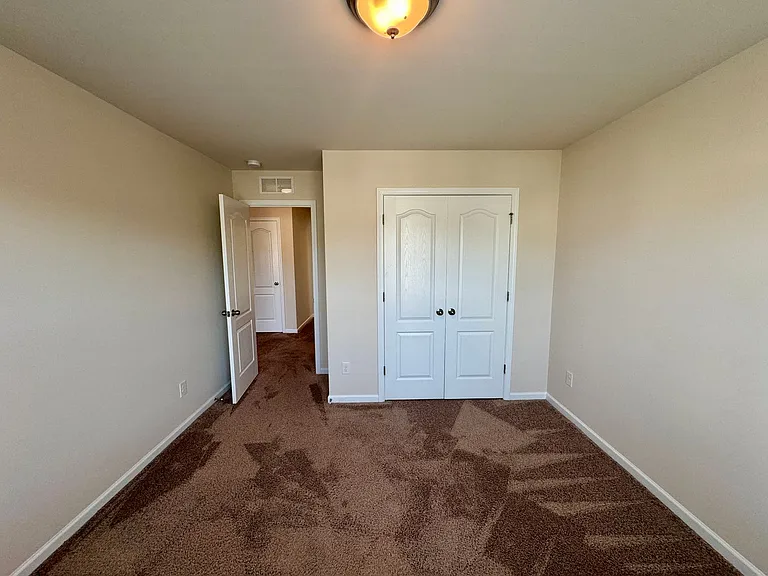 1580 Spring Blossom Trl — Photo 27