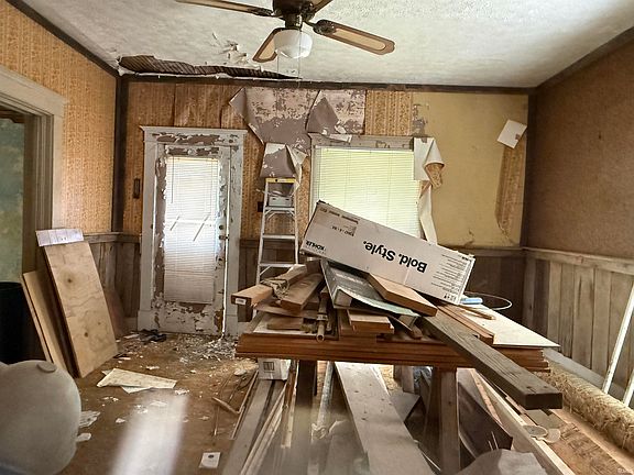 3rd image of 1310 4th St