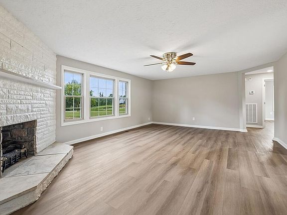 5th image of 631 Bethany Rd