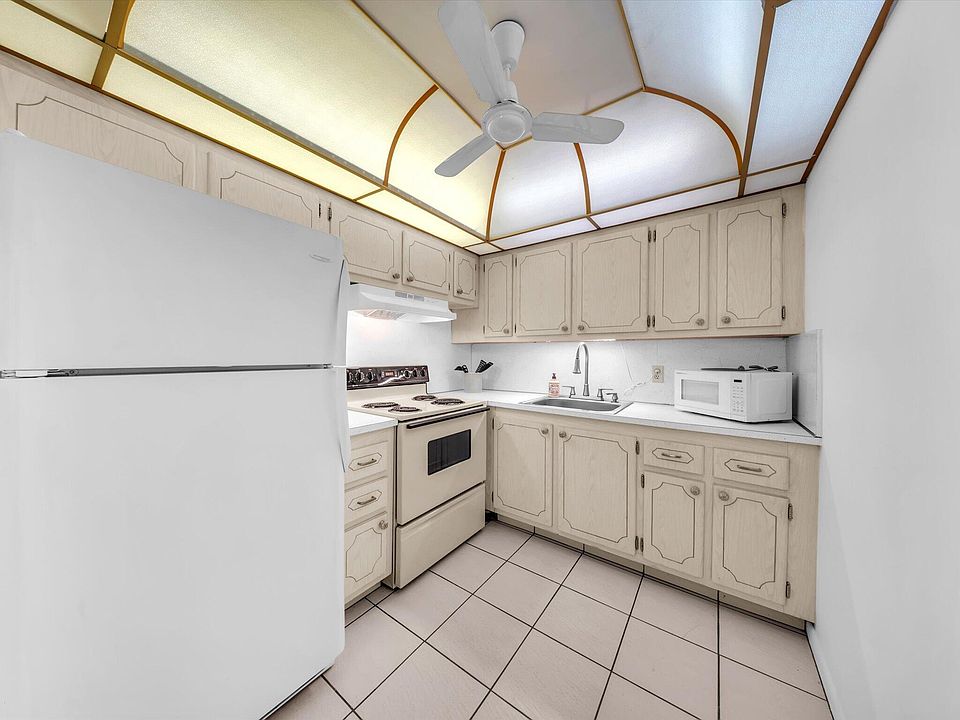1st image of 43 Windsor #C