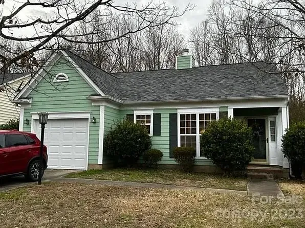 8918 Little Hampton Pl, Charlotte, NC 28215