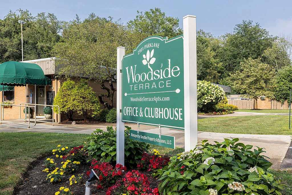 Woodside Terrace Apartments — Photo 3