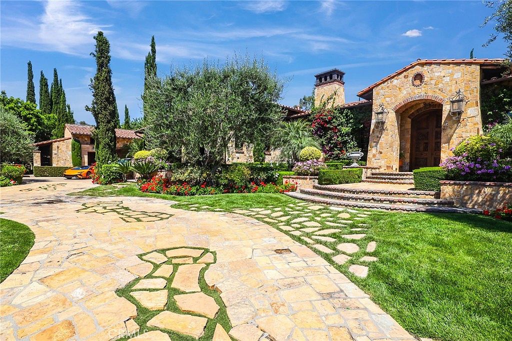 22901 Sonriente Trl, Coto De Caza, CA 92679 | Zillow