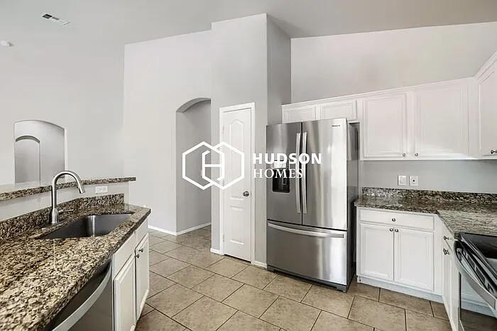 931 S 241st Ave — Photo 10