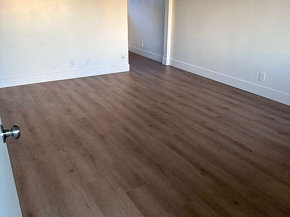 4th image of 803 S Java St #12