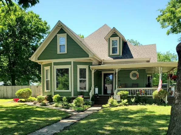 901 Vine St, Chelsea, OK 74016