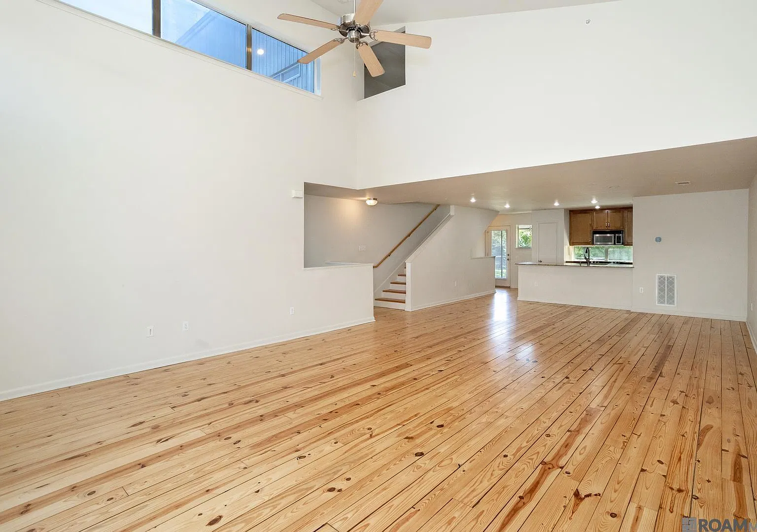 3 bed, 2001 sqft, $1,800 — Photo 3