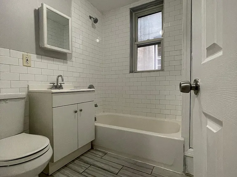 206 Bidwell Ave #2R — Photo 6