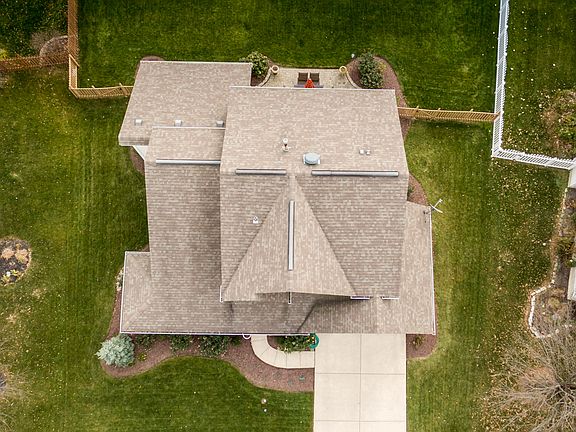 4th image of 2450 Ferndown Dr