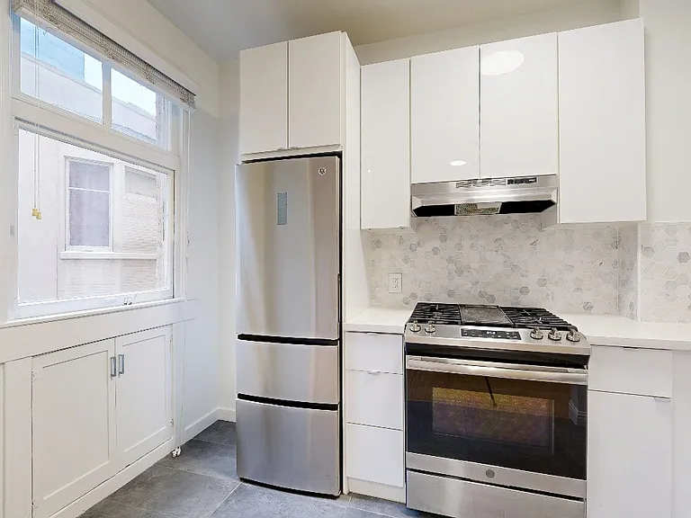 1106 Bush St #406 — Photo 4
