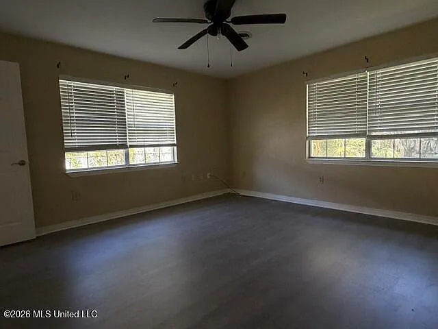 3 bed, 2.0 bath, 1400 sqft, $1,500 — Photo 3