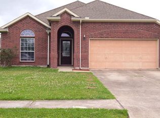 1467 Barras St, Alvin, TX 77511