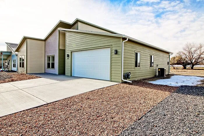 387 Hidden River Dr — Photo 25