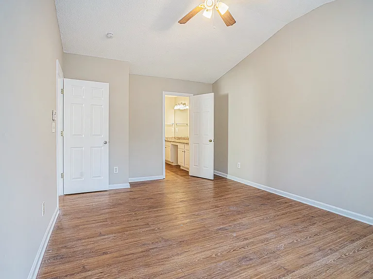 2894 Regent Walk Dr — Photo 11