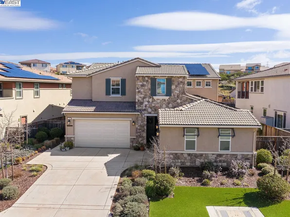 10 Adair Way, Hayward, CA 94542