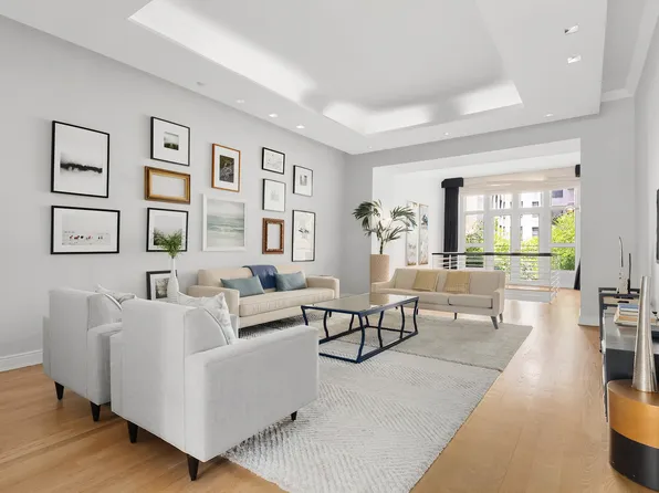 235 East 72nd Street image 1 of 12