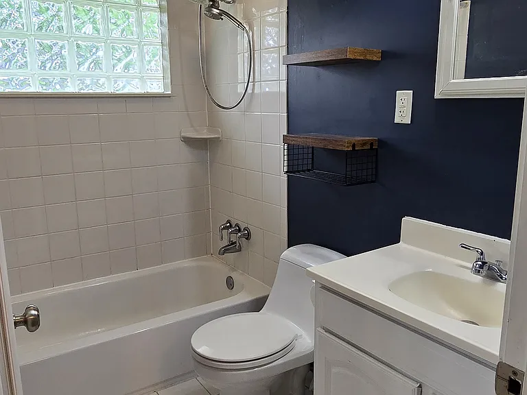 139 Kenyon Dr — Photo 11