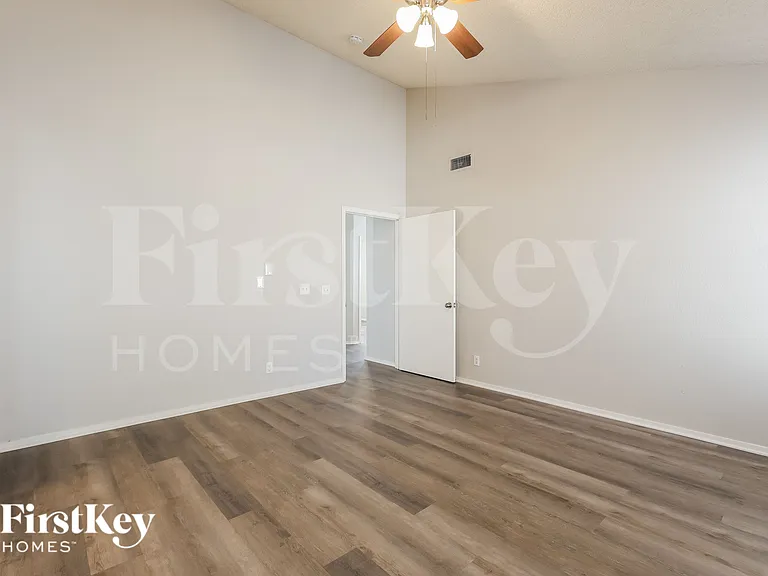 5039 W Chicago Cir S — Photo 9