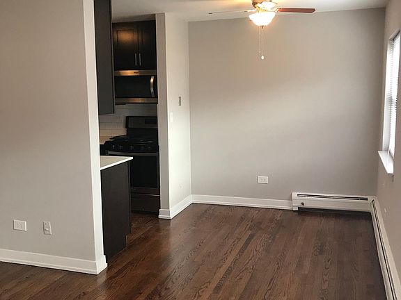 4th image of 536 W Oakdale Ave APT 2
