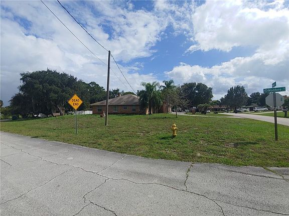 4th image of 2000 Montfort Ln