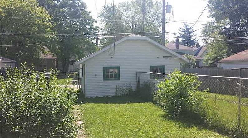 2nd image of 615 N Bancroft St