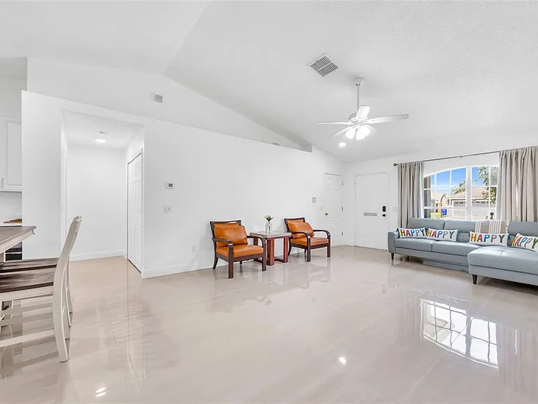 4211 Floating Orchid Ct — Photo 4