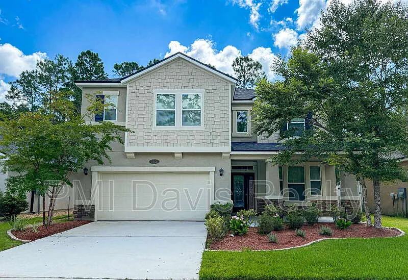 5 bed, 3.5 bath, 3622 sqft, $3,395 — Photo 1