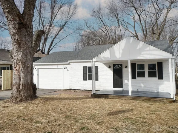 441 Valley View Dr, South Lebanon, OH 45065