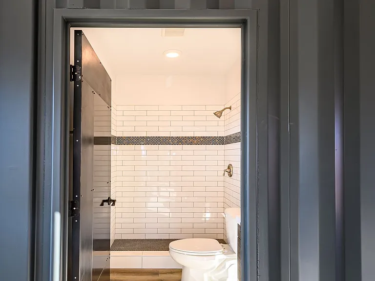 451 Holcomb Ave — Photo 12