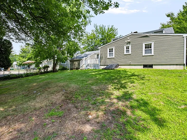 52 Common St #52 — Photo 26