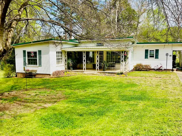 281 Alewine Ave, Tallapoosa, GA 30176