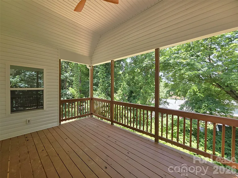 595 Foxwood Dr SE — Photo 29